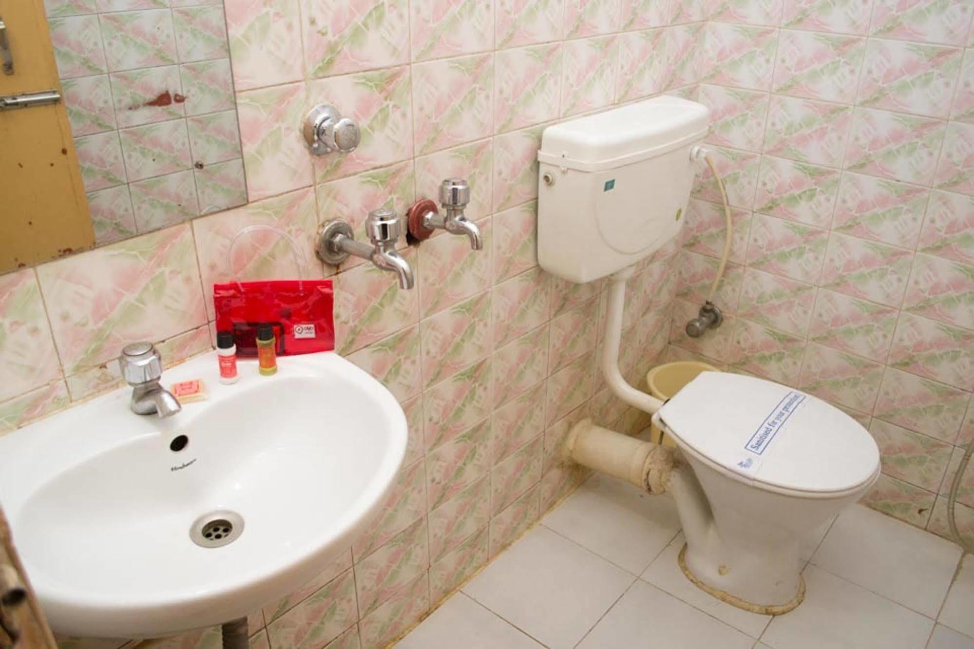 Oyo 1359 Hotel Best Inn Bhubaneswar Eksteriør bilde